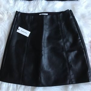 Aritzia Vegan Leather black skirt